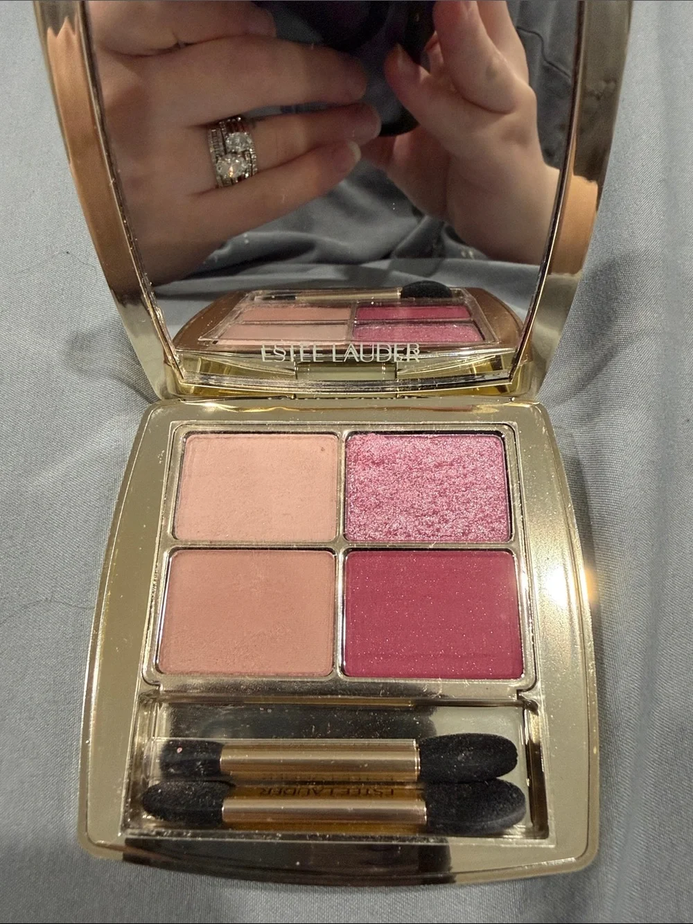Estée Lauder The Essential Eyeshadow Quad Palette in Happiest Hour Used Once